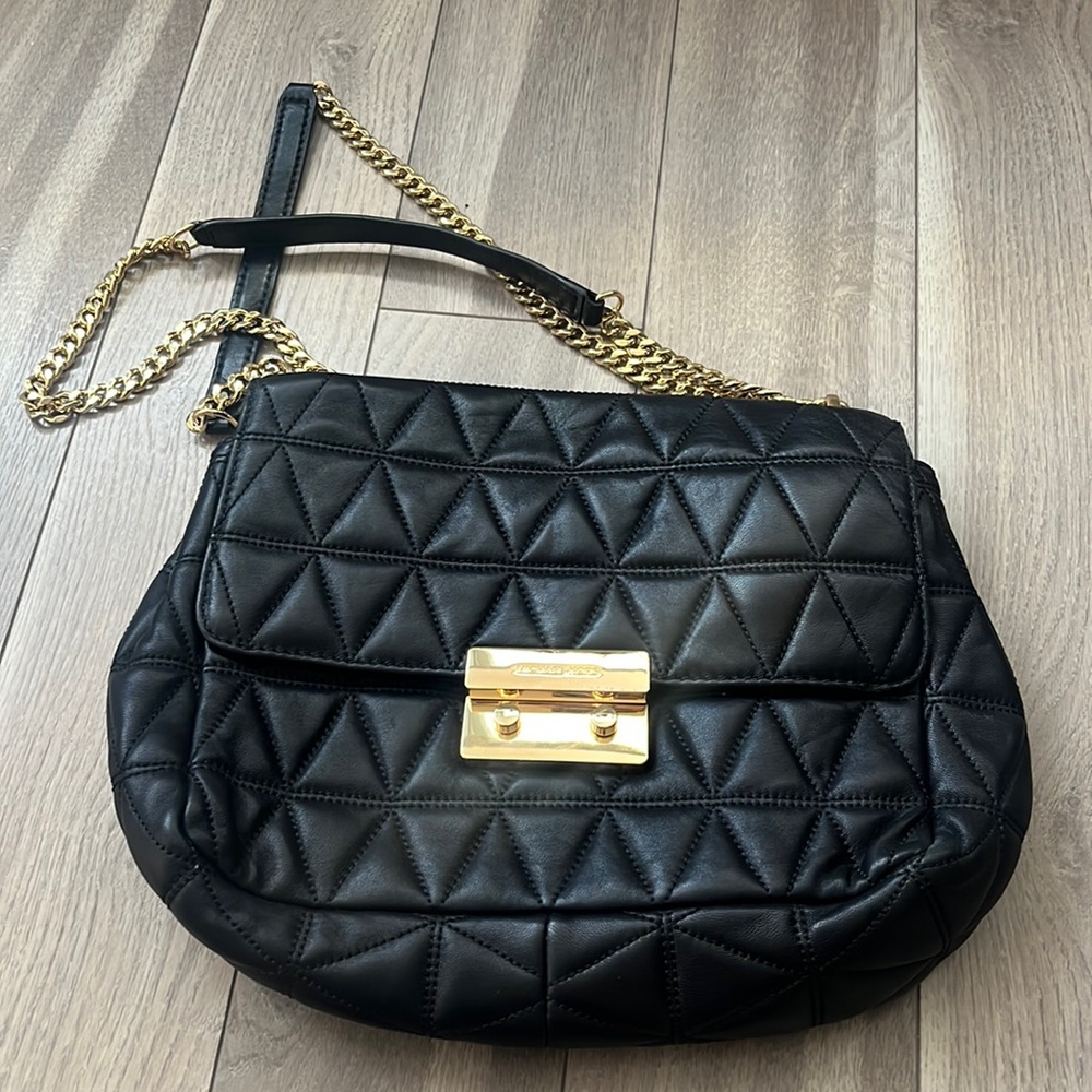 Quilted Michael Kors crossbody/Shoulder bag
